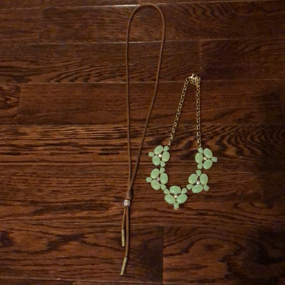 Leather rhinestone necklace and green statement